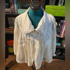 Very unique lace zip up jacket with a convertible type neck